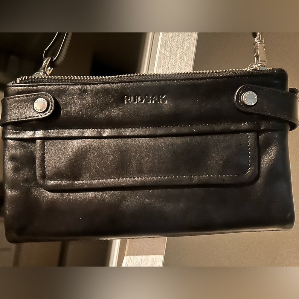 Black crossbody purse
